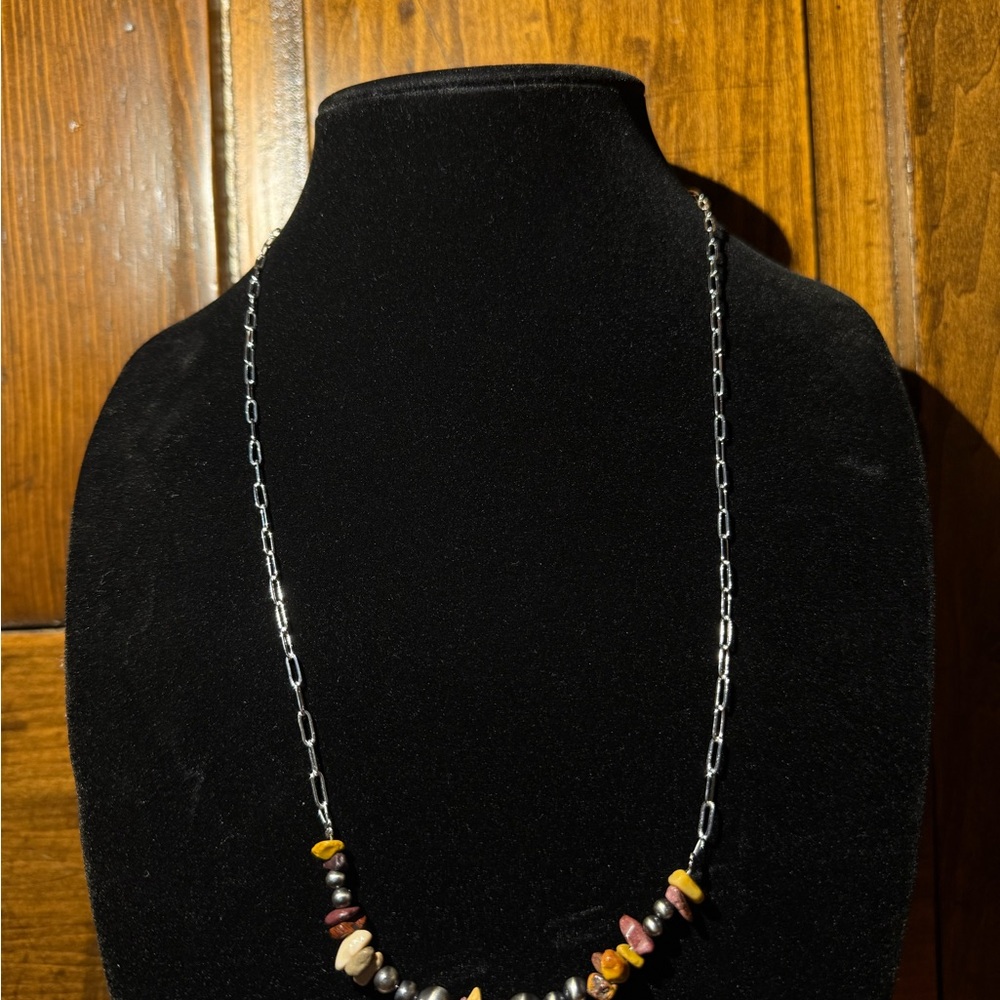 Elegant Multicolor Beaded Necklace